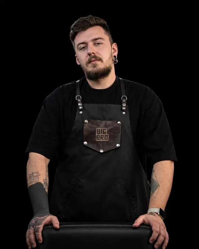 Иван, Мастер